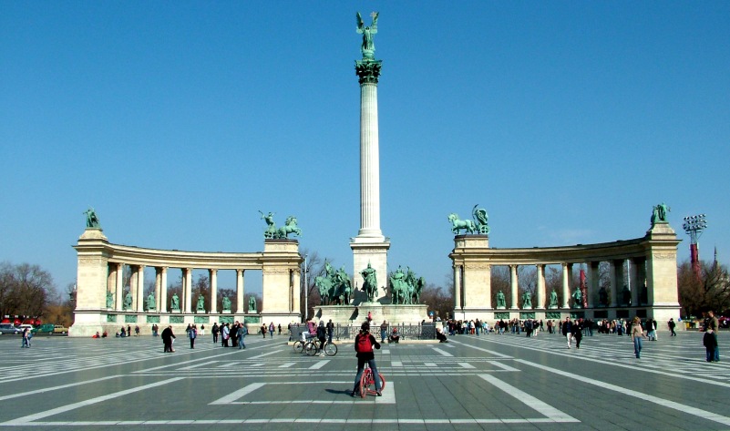 BUDAPESZT - SZLAKIEM WĘGIERSKICH WINNIC - 4 dni