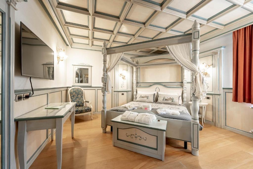 Schloss Hotel Dolomiti****