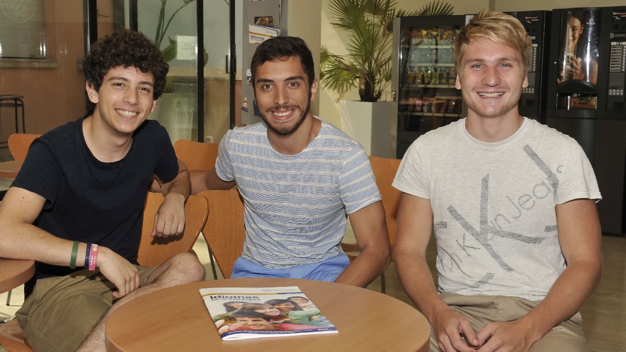 Hiszpania - Barcelona - indywidualny kurs j. hiszpańskiego rodziny ENFOREX - wiek: 16+