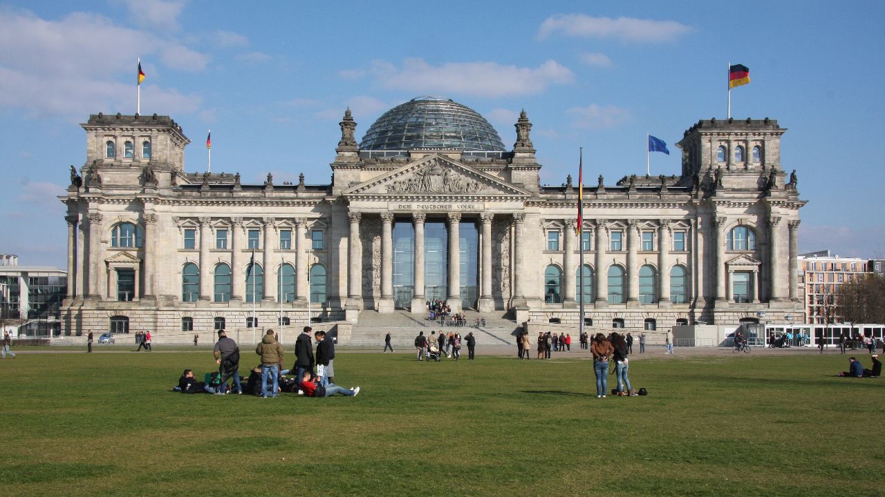 Niemcy - Berlin - indywidualny kurs j. niemieckiego apartamenty BWS - wiek: 18+